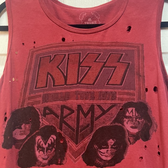 KISS tank - Picture 2 of 2